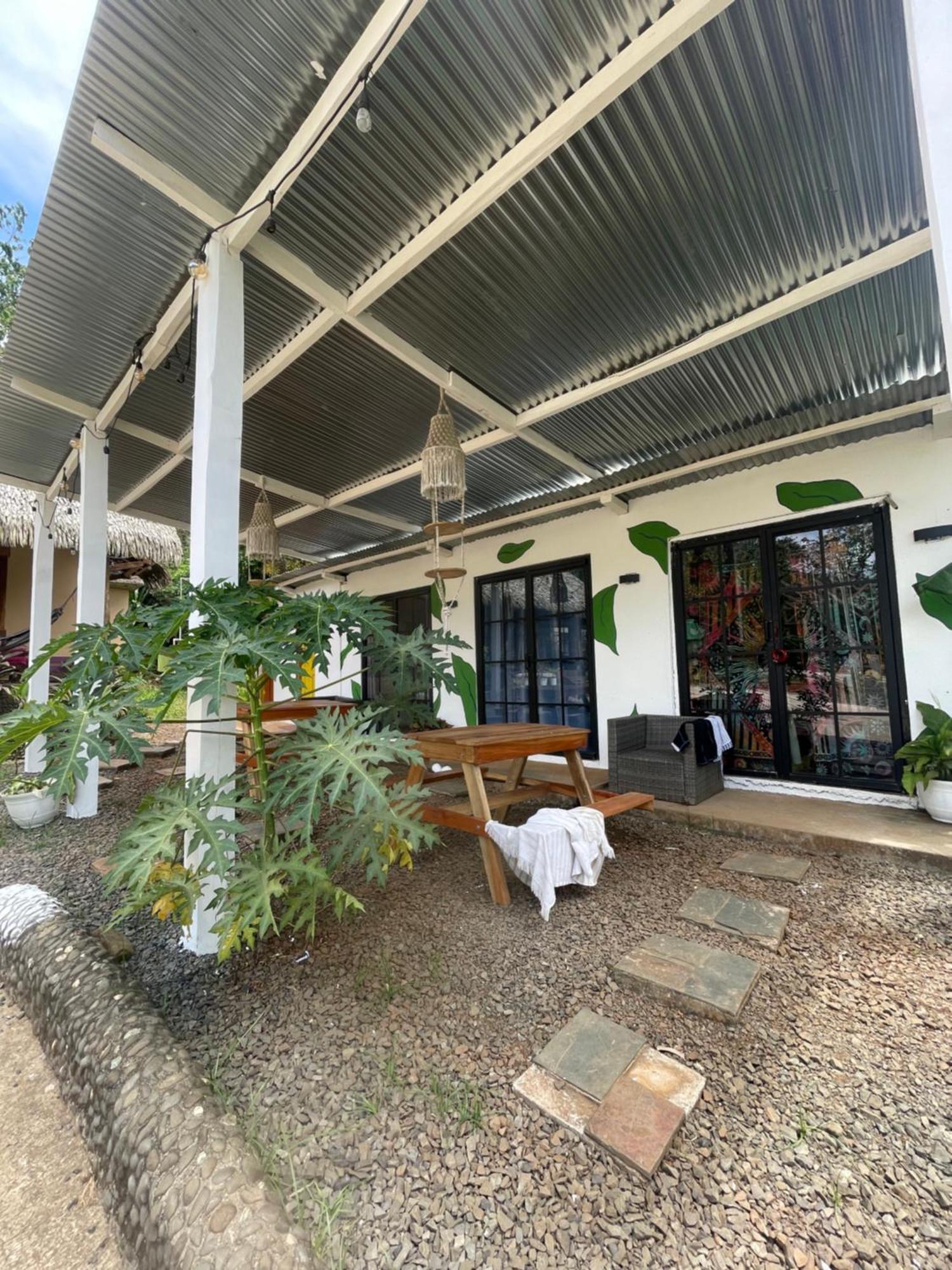 Urbanos Jungle Hostel Санта-Каталина Экстерьер фото
